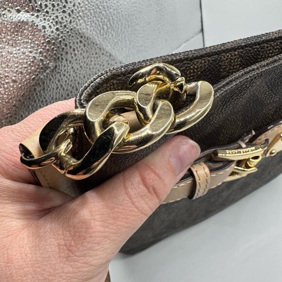 Michael Kors Crossbody / Signature Hamilton Crossbody; Brown EUC - Picture 4 of 13